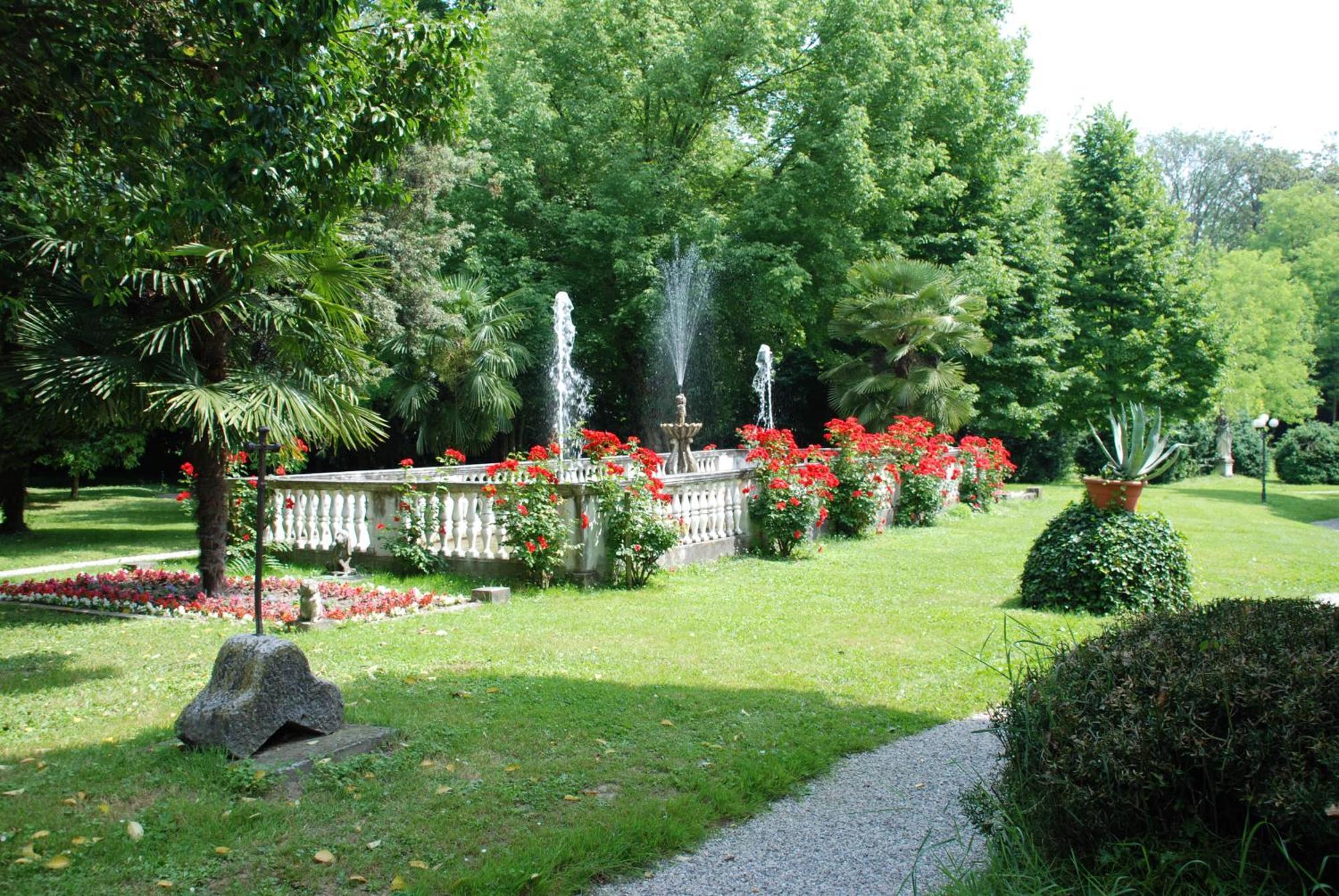 Hotel Villa Luppis Pasiano Di Pordenone Exterior foto